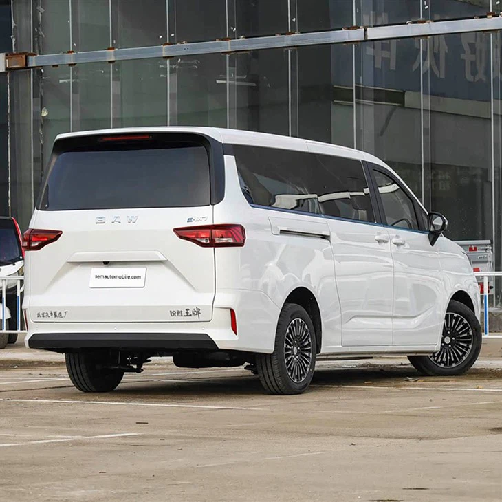 BAW M7 7 Seats AT minivan 